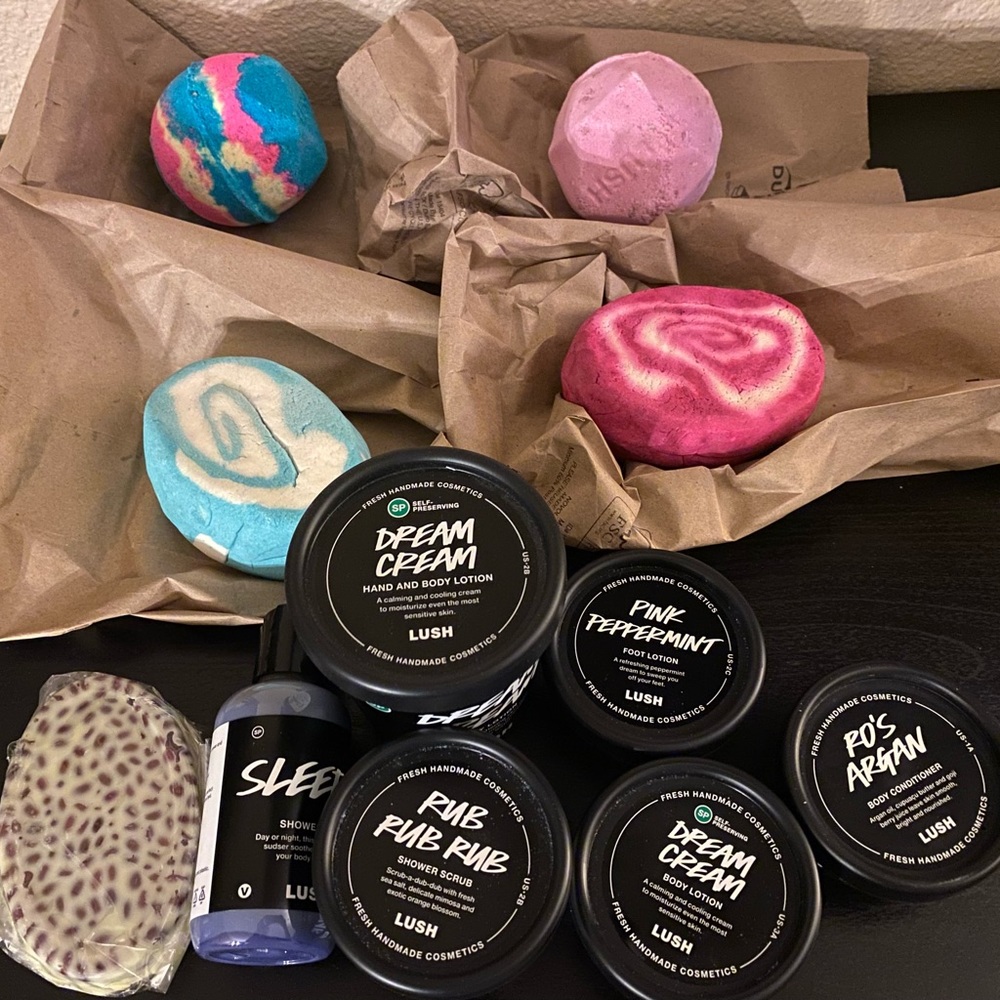 Lush cosmetics lot